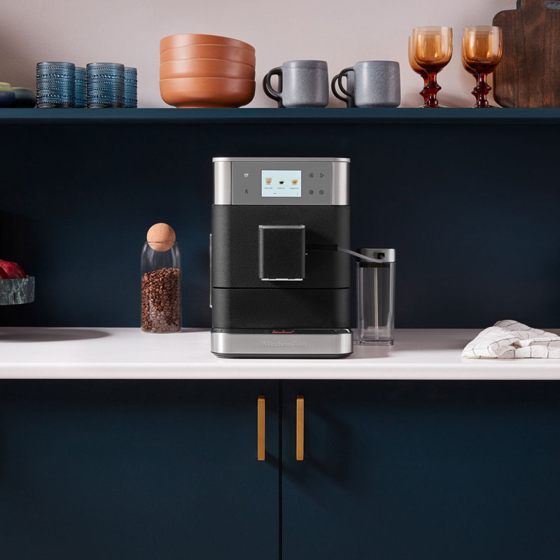Fully Automatic Espresso Machine in Cast Iron Black, Stainless Steel