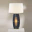Lampe de table avec veilleuse Delacey - finition bois ébène, laiton patiné, abat-jour en lin blanc