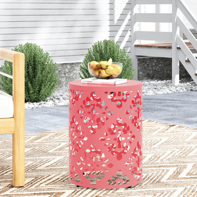 Table extérieure en métal avec cadre élégant aux extrémités couleur corail et fer