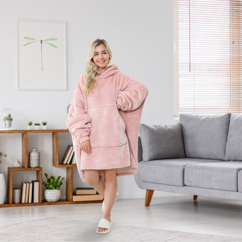 Avlona Hand Woven Throw Blanket, Blush Pink