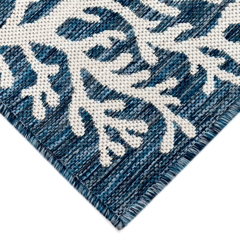 Tapis bleu marine intérieur / extérieur Mance, Rectangle 6 pi 6 po x 9 pi 4 po
