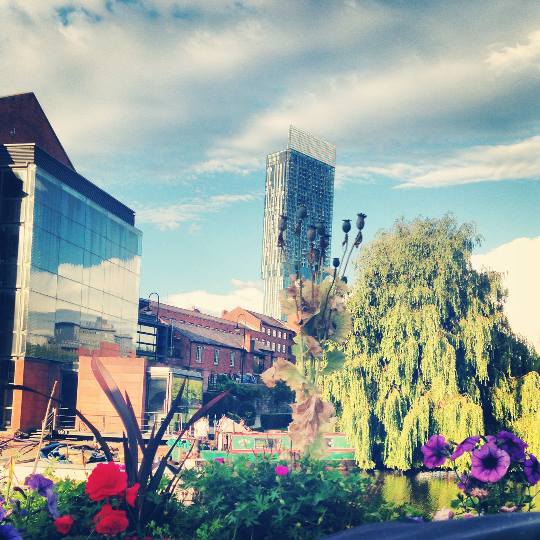 Manchester Beetham Tower von Jonnygbrown - Kunstdrucke auf Leinwand