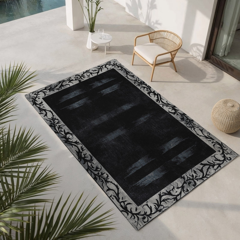 Tapis intérieur et extérieur Enchanted Night, Rectangle 1 pi 6 po x 2 pi 6 po