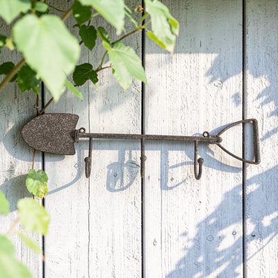 Rusty Metal Spade Wall Hooks Decor