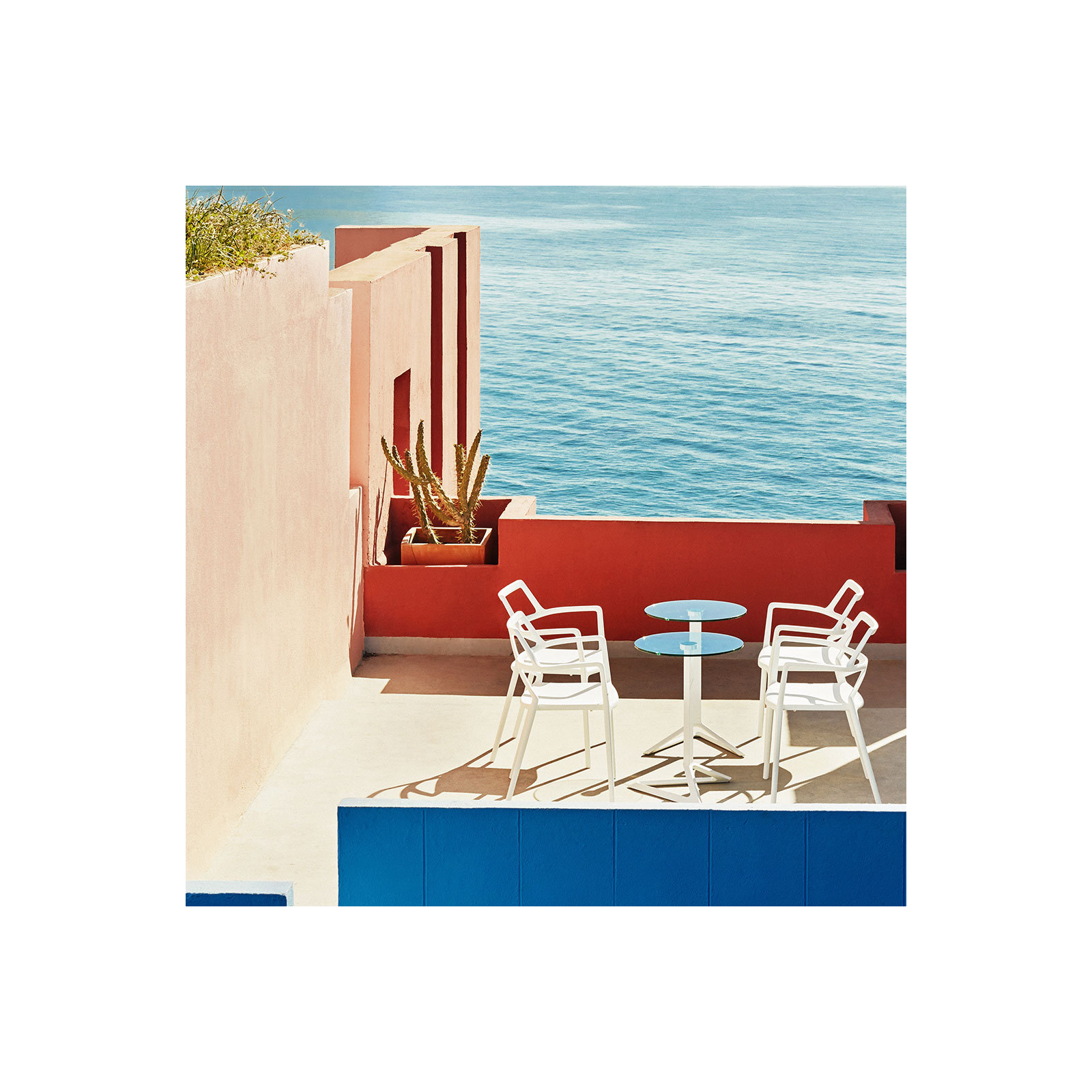 DELTA Chair (Indoor/Outdoor), White