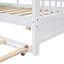 Élégant lit plateforme en bois avec lit gigogne, parfait pour un espace de couchage supplémentaire et un décor de chambre à coucher moderne.
