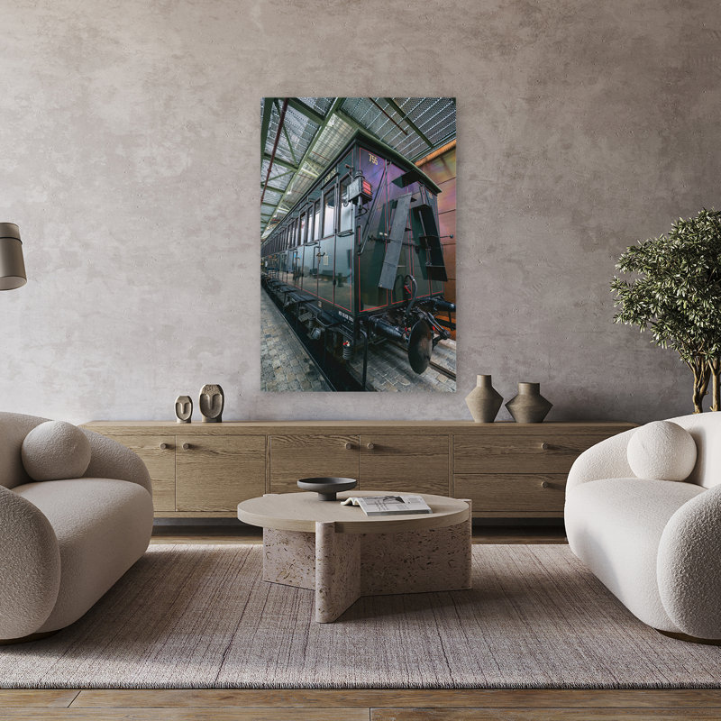 Railroad Car II - Photographie contemporaine, H 48 po x l 32 po