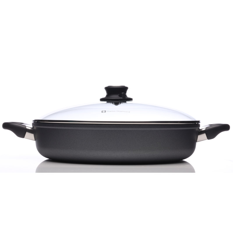 Saute Pan with Lid, 3.7 Quarts