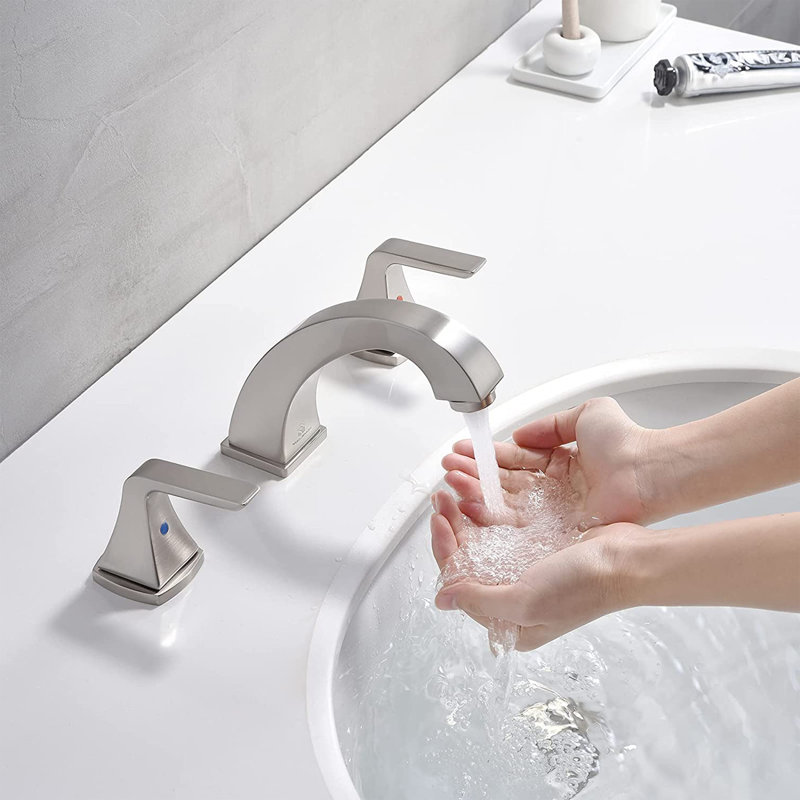Robinet de salle de bain compatible