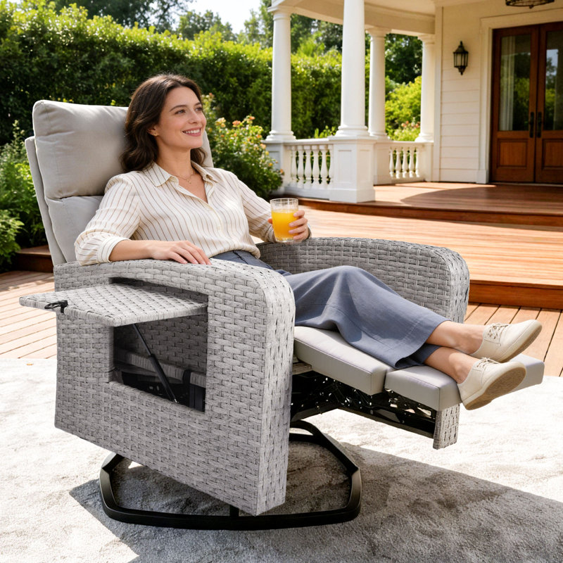 Fauteuil inclinable d'extérieur, fauteuils inclinables en osier de patio avec dossier réglable et repose-pieds allongé, chaises de patio inclinables avec table rabattable et housse de coussin amovible pour porche gris beige