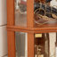 Armoire décorative avec lumière DEL et portes en verre-470299572-498110087