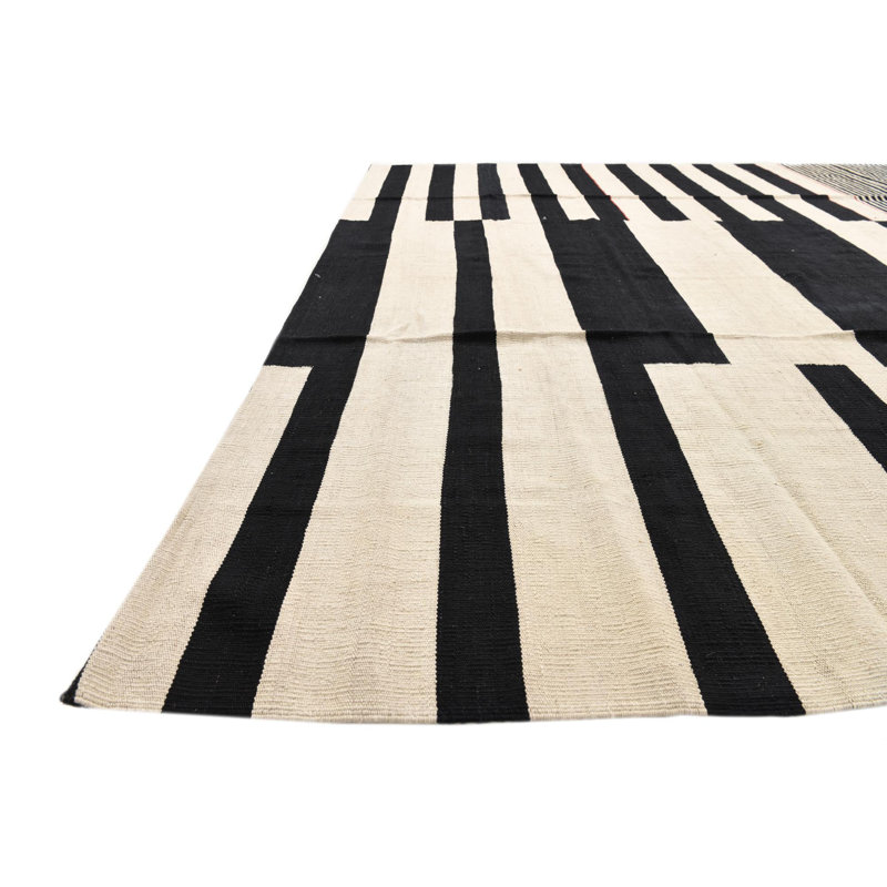 Tapis noir et blanc 8 x 10
