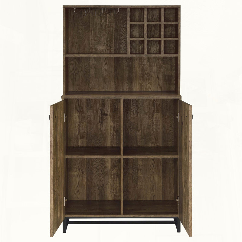 Armoire à vin rustique en chêne avec façade à chevrons et porte-verres à pied
