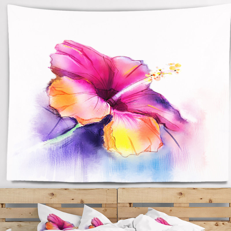 Hibiscus rouge et jaune avec tapisserie bleue, H 78 po x l 92 po