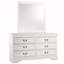 Commode blanche traditionnelle de style Louis Phillippe