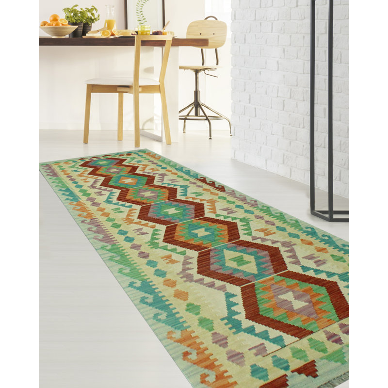 Wool Oriental and Geometric Indoor Rug