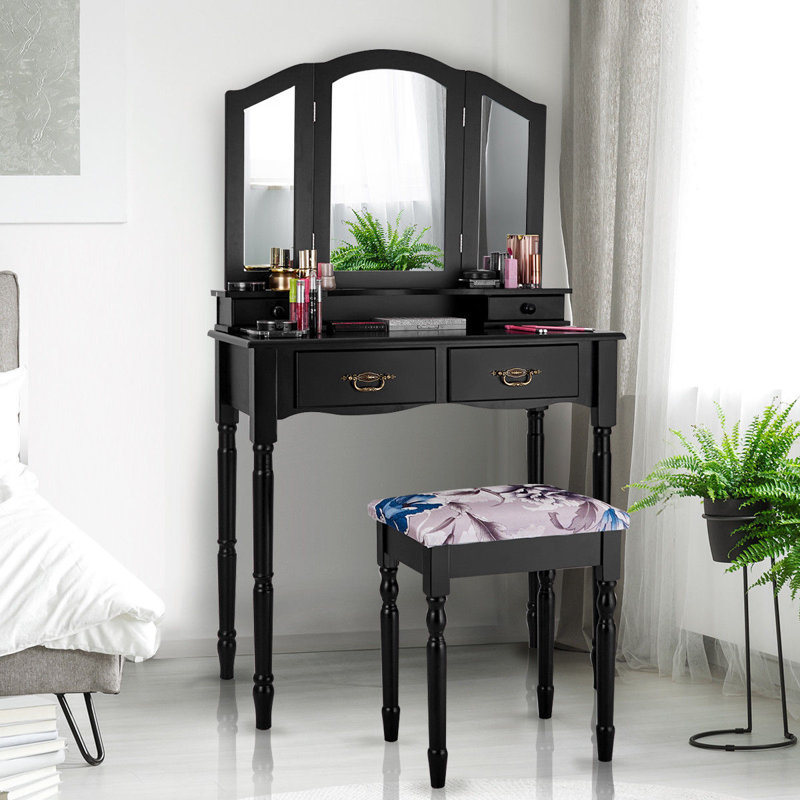 Django Vanity, Black