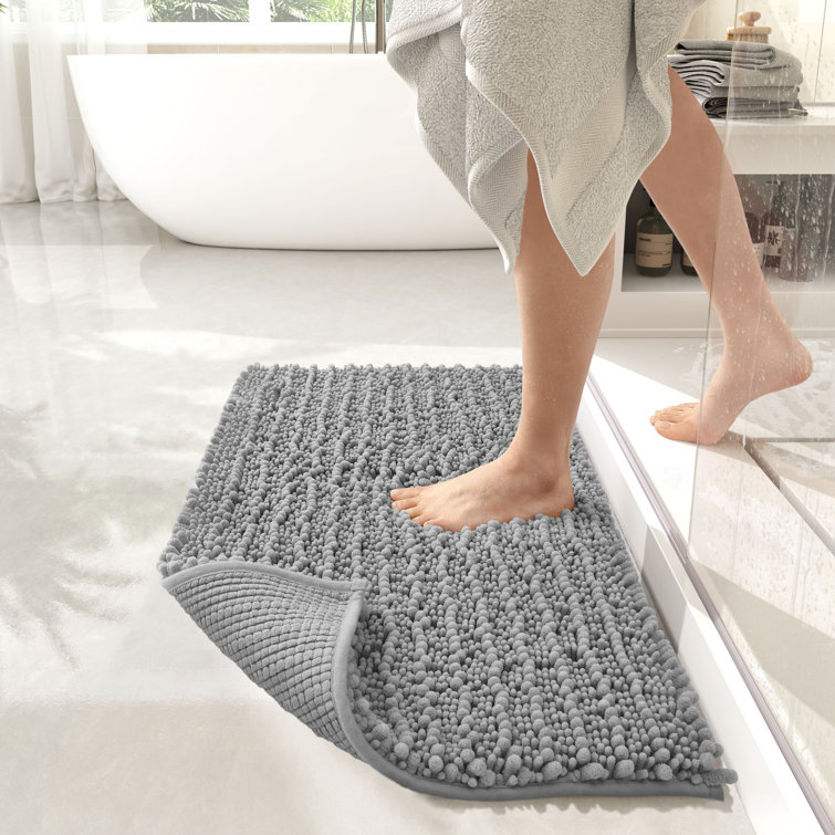 https://assets.wfcdn.com/im/06205485/resize-h755-w755%5Ecompr-r85/2472/247238754/Egista+Microfiber+Bath+Rug+with+Non-Slip+Backing.jpg