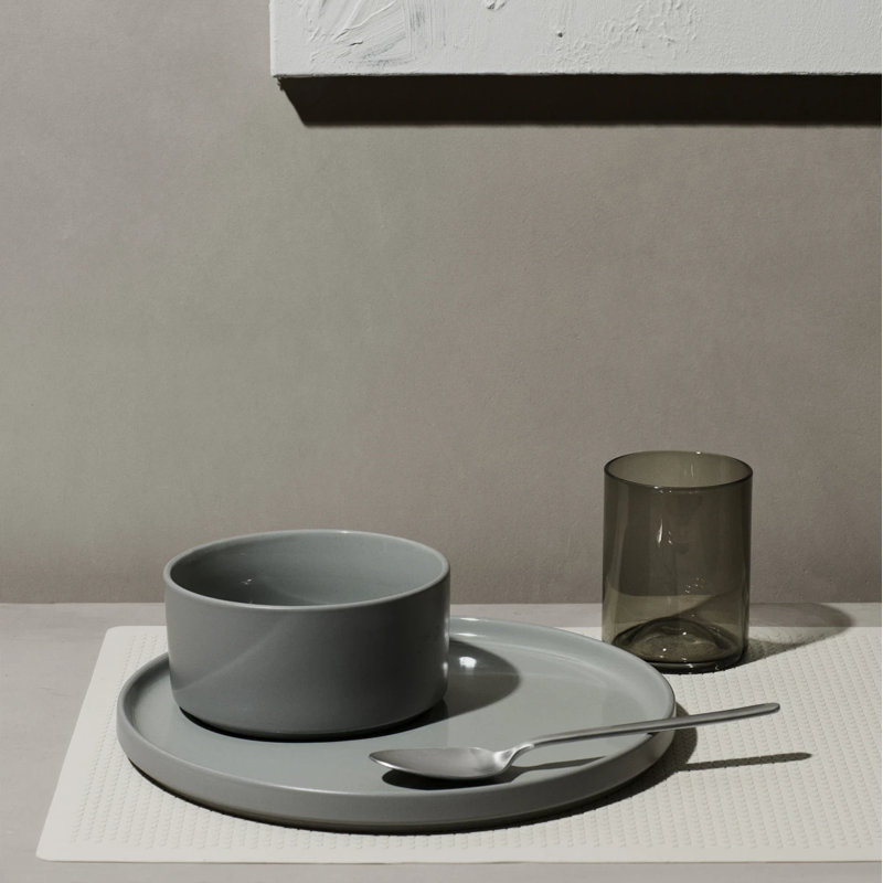 Pilar 10.63" Dinner Plate, Gray