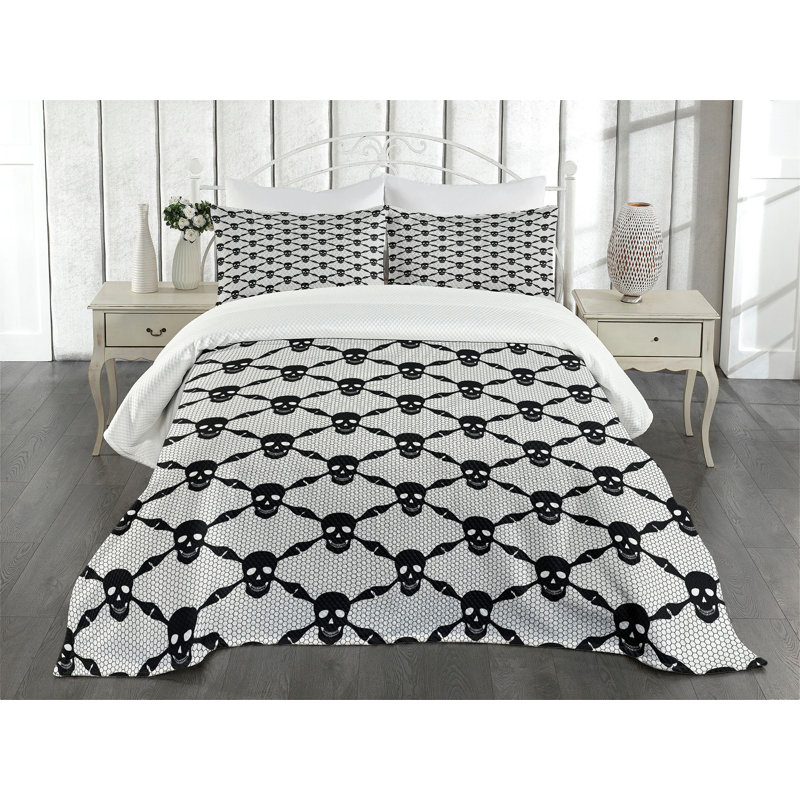 Gothic Black and White Skull King Bedspread Set