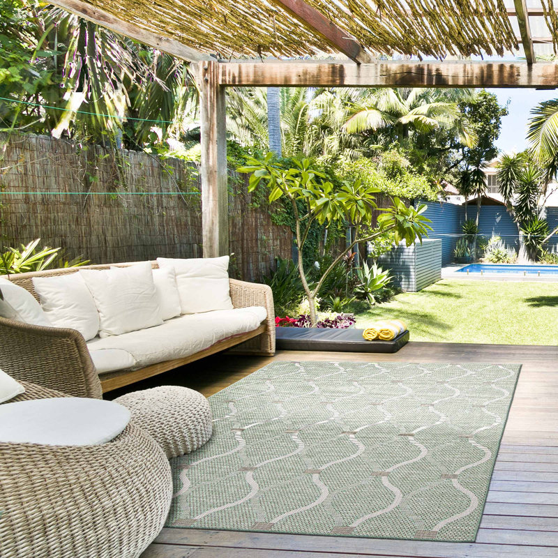 Chidi Geometric Indoor / Outdoor Rug, Rectangle 5'3" x 7'3"