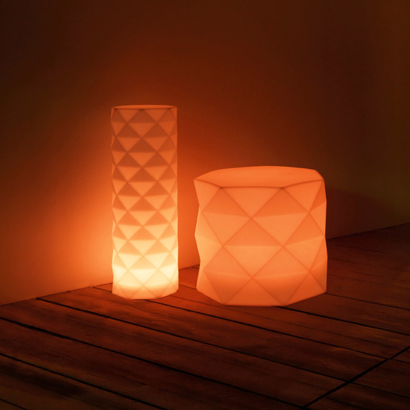 Lampe sur pied d'extérieur à DEL Marquis, H 21,25 po x l 9,75 po x P 9,75 po, Oui, Brancher