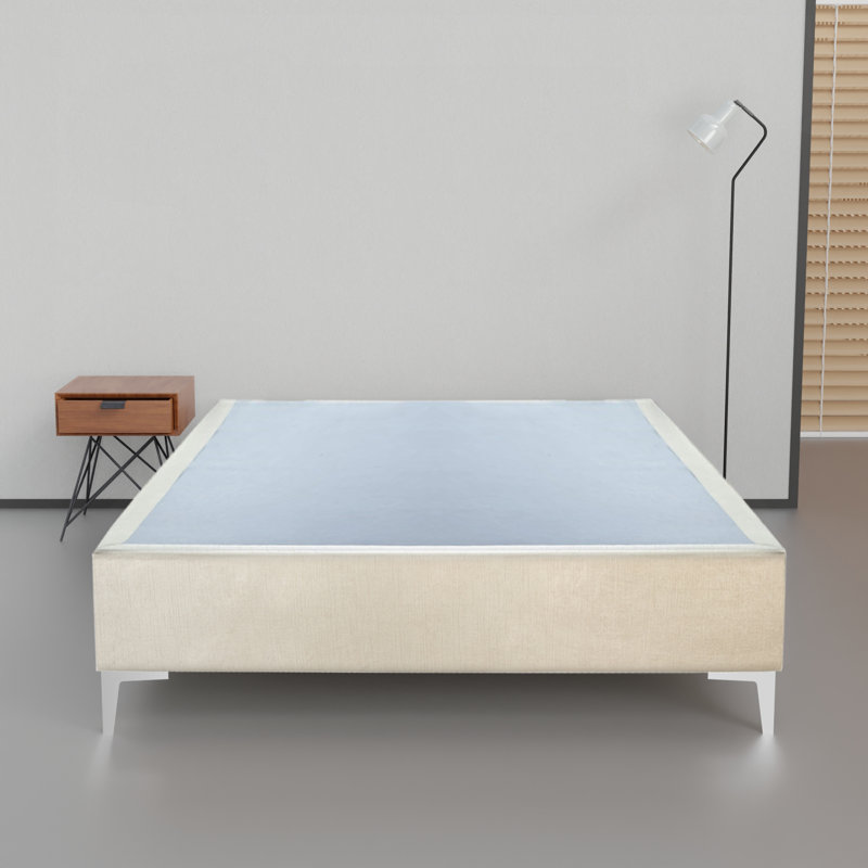 Lit en bois massif Dianne, Simple