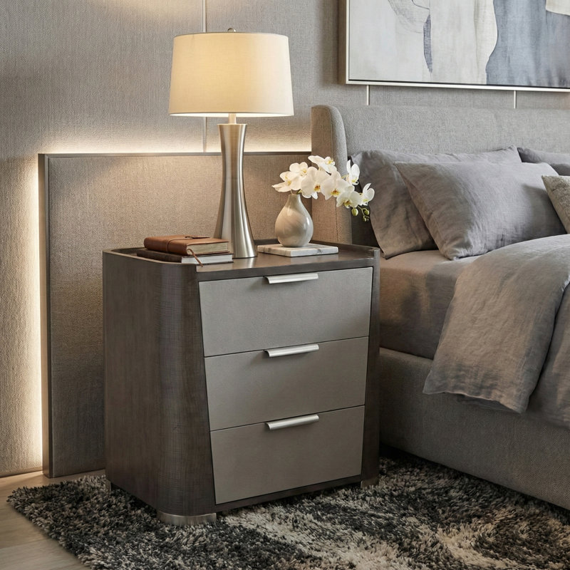 Roxbury Park 3 - Drawer Nightstand