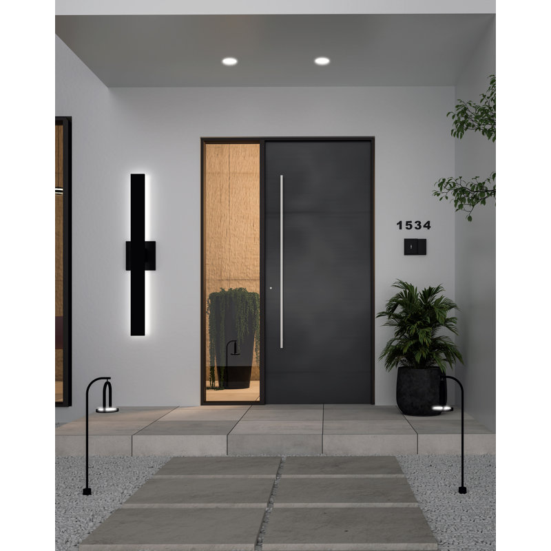 Vesta 1 - Light LED Wallchiere, Black, 28" H x 5.125" W x 2.375" D