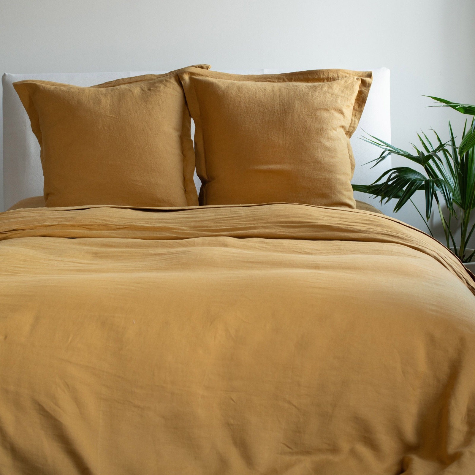 26" x 26" Linen Throw Pillow, Honey