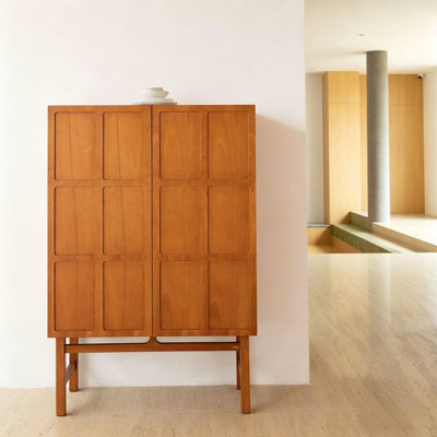 Armoire décorative à porte géométrique à rainures médiévales