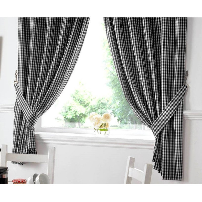Rosas Classic Gingham Kitchen Curtains, 117cm W x 137cm L, Black