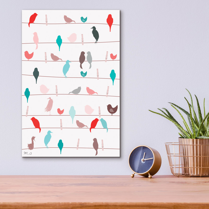«Bird Love Pattern» par Mark Ashkenazi, H 16 po x l 12 po x P 0,13 po