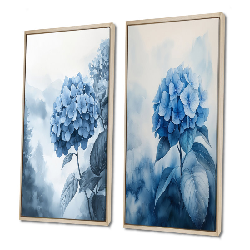 Hortensias dans un jardin brumeux I - Collection de 2 panneaux de toiles florales, H 40 po x l 41 po, Cadre crème crème
