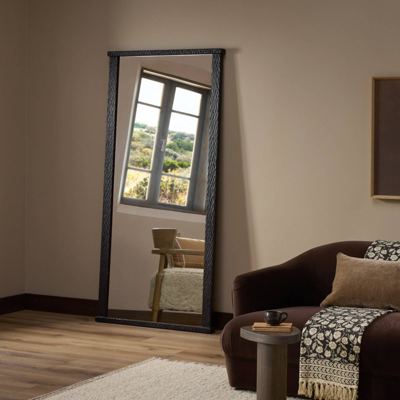 Cayman Mirror-Carved Black Mango