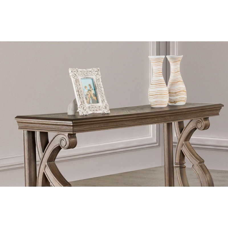 Console de style traditionnel avec structure en bois massif et pieds courbés à volutes
