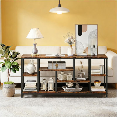 Table d'appoint attrayante, canapé rustique, console