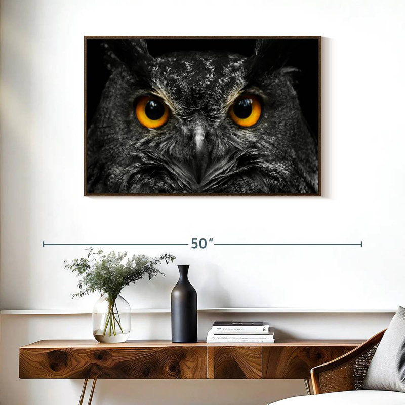 Hibou jaune, 37 po x 25 po, Cadre flottant en noyer