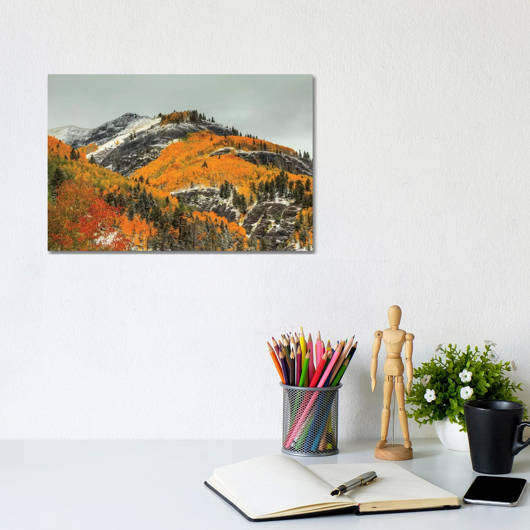 White Lace And Autumn Ridges von Bill Sherrell - Galerie-verpackte Leinwand Giclée