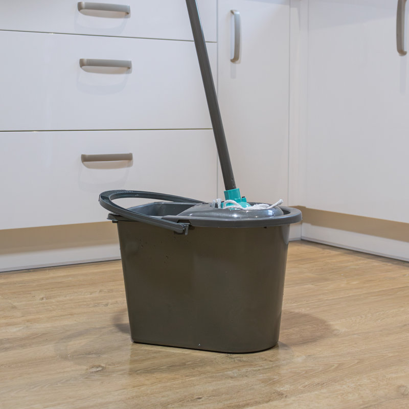 Dafin Mop, Turquoise