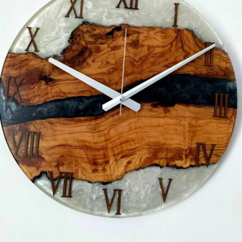 Horloge murale Dedra, H 4 po x l 4 po x P 2 po