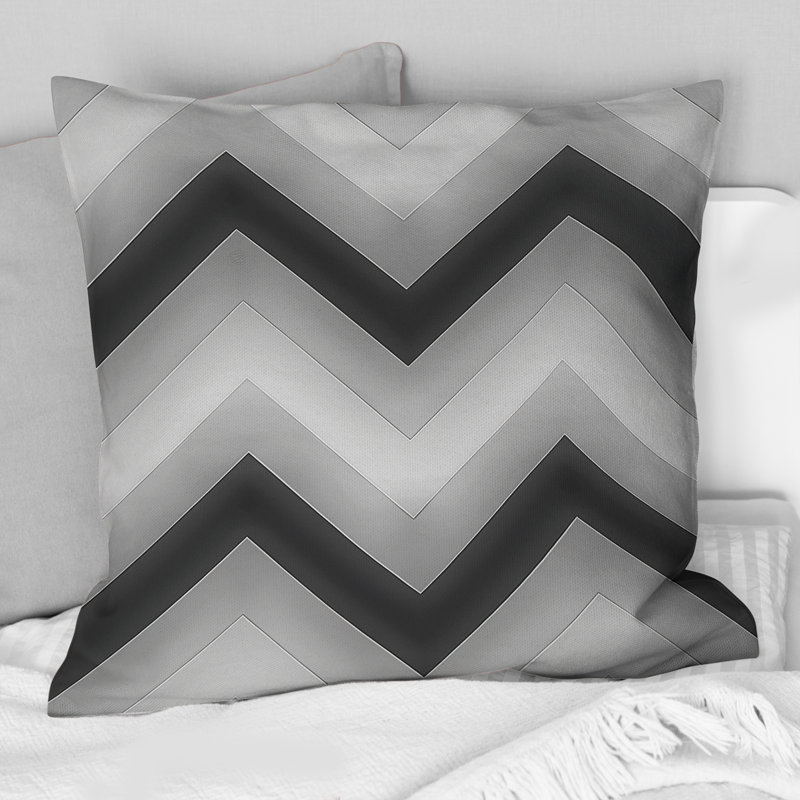 Coussin décoratif noir à motif de chevrons gris et moderne, H 18 po x l 18 po