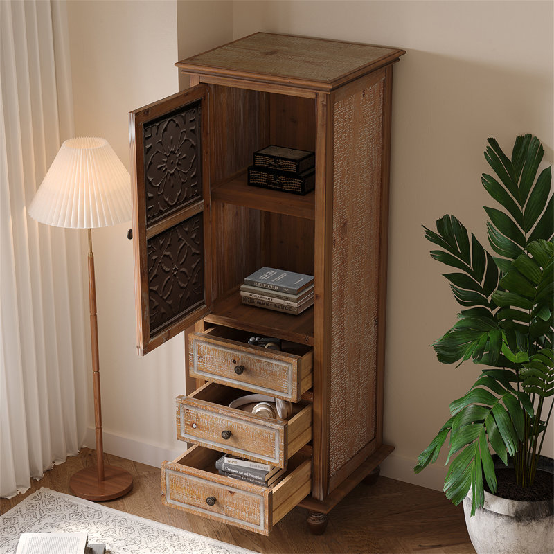 Armoire de rangement rustique en bois avec porte découpée décorative et 3 tiroirs