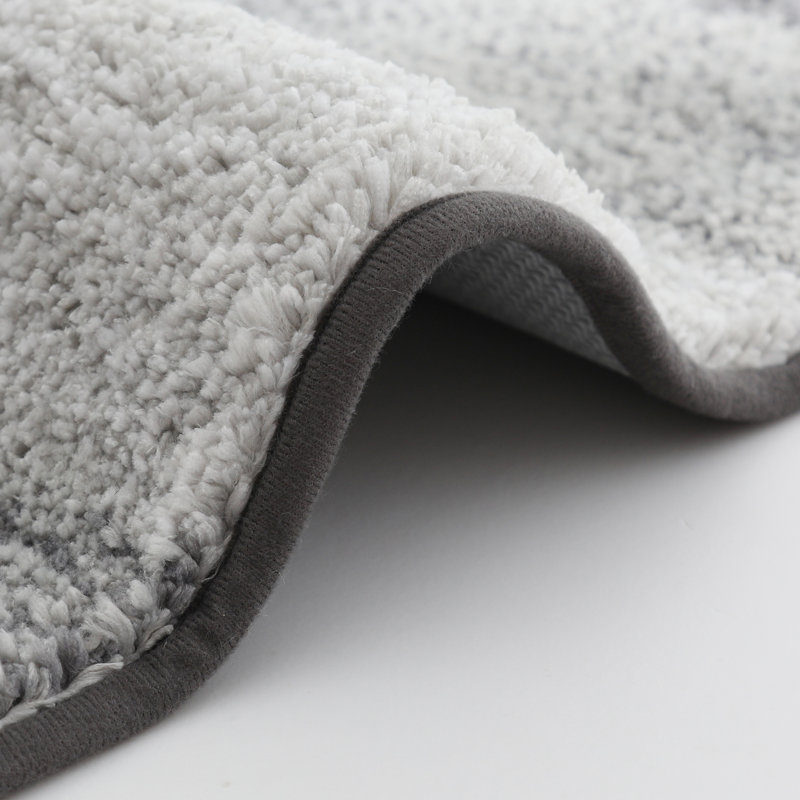 Tapis pour salle de bain épais et antidérapant Ebern Designs, Gris, Simple - L 20 po x l 32 po