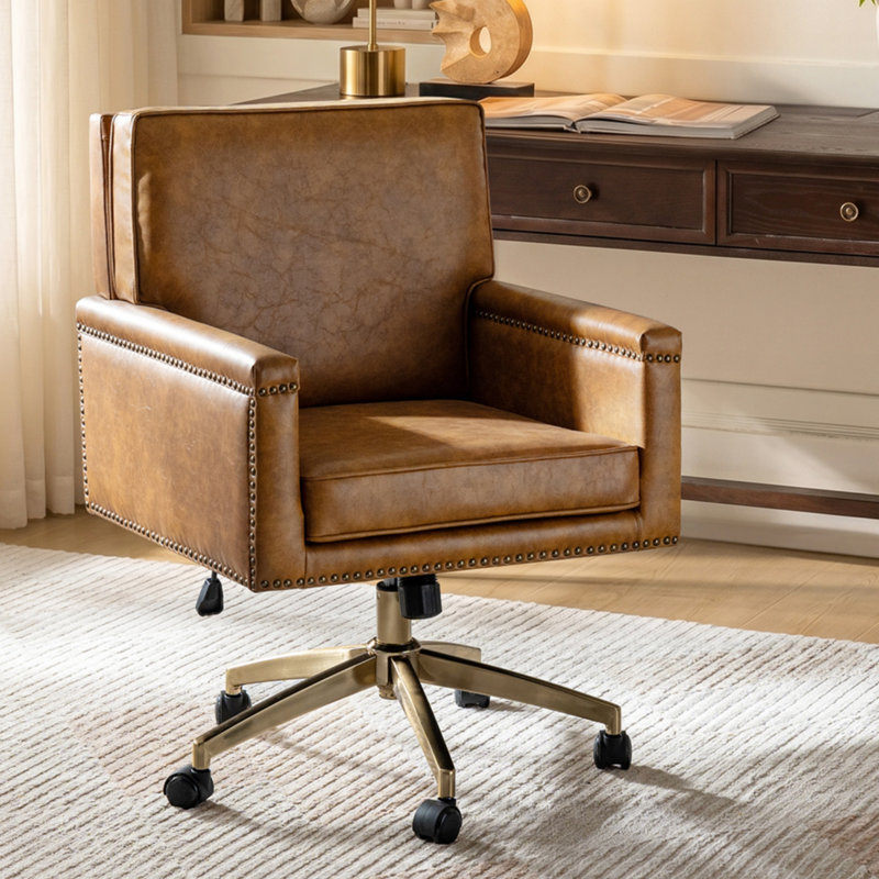 Chaise de bureau inclinable et pivotante à 360 ° en cuir avec transition cloutée, Camel