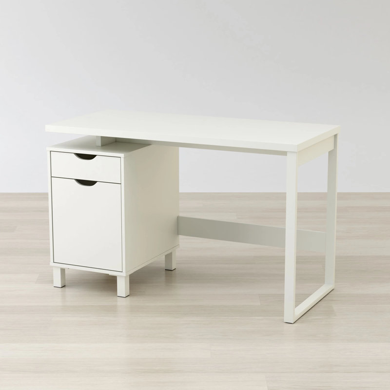 Haslev Executive Desk