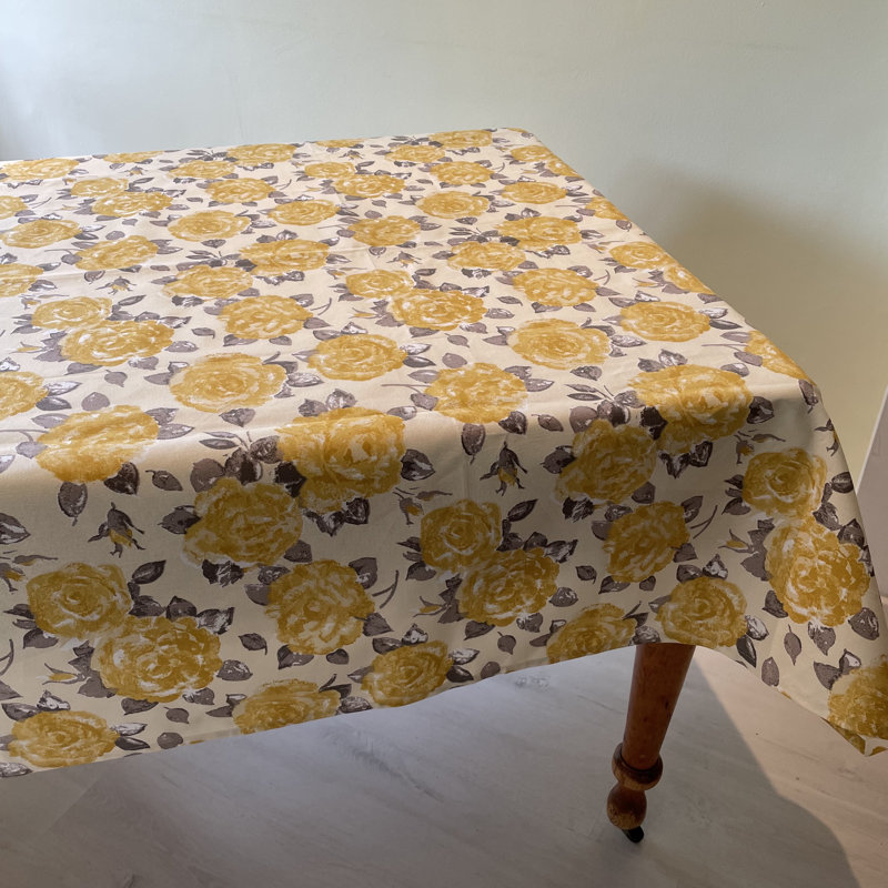 Sigourney Tablecloth, Large, Gold