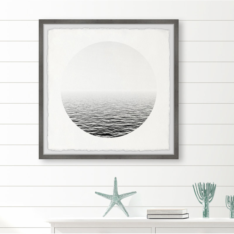 "grey light" , reproduction de photo sur papier, H 12 po x l 12 po x P 1,5 po