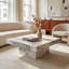 Table basse moderne avec un design texturé élégant-491887712