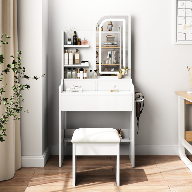Élégant meuble-lavabo avec miroir et lumières